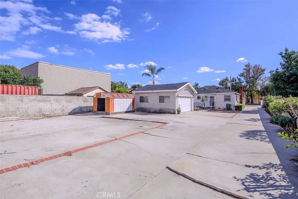 1235 W San Bernardino, Covina, California 91722 home-pic-23